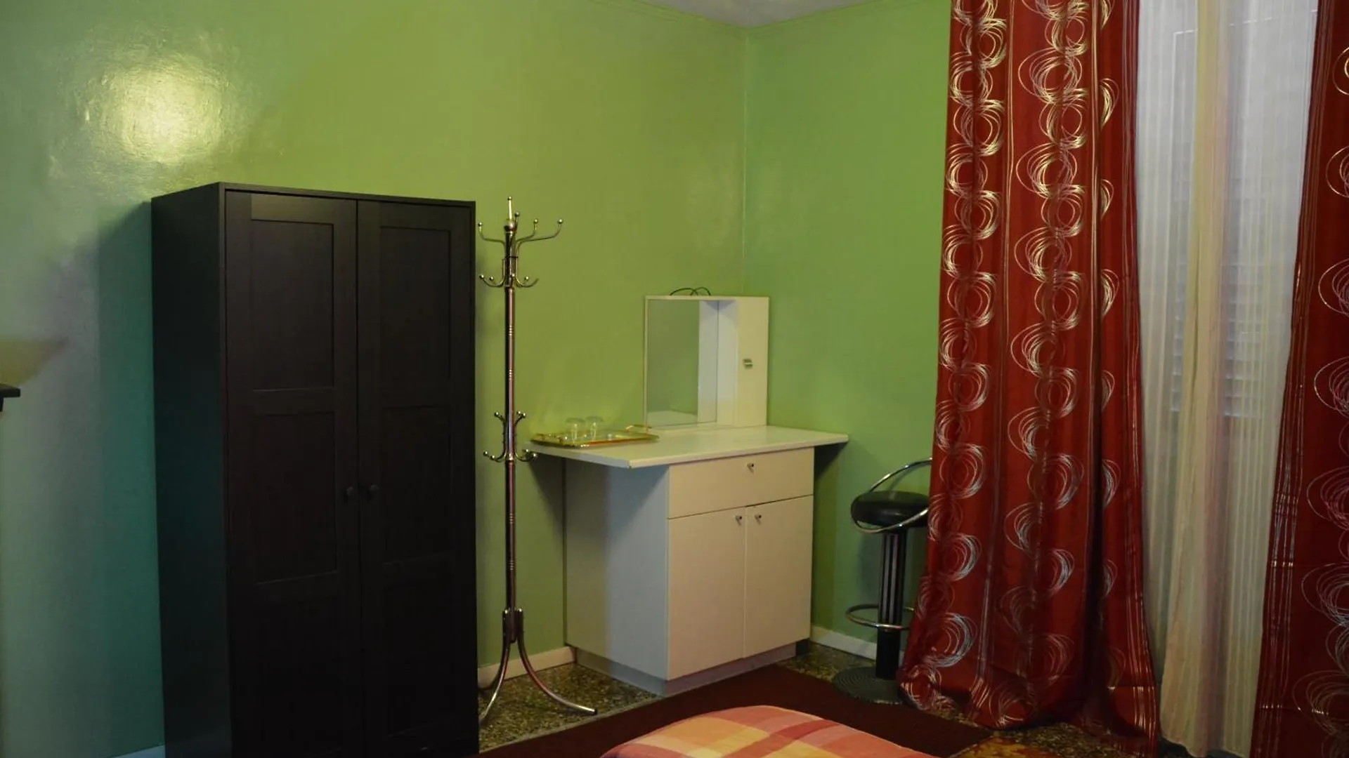 Guest house Sole Rosso Hotel Genoa