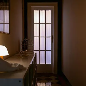 https://house-of-frames.italymilanhotels.net
